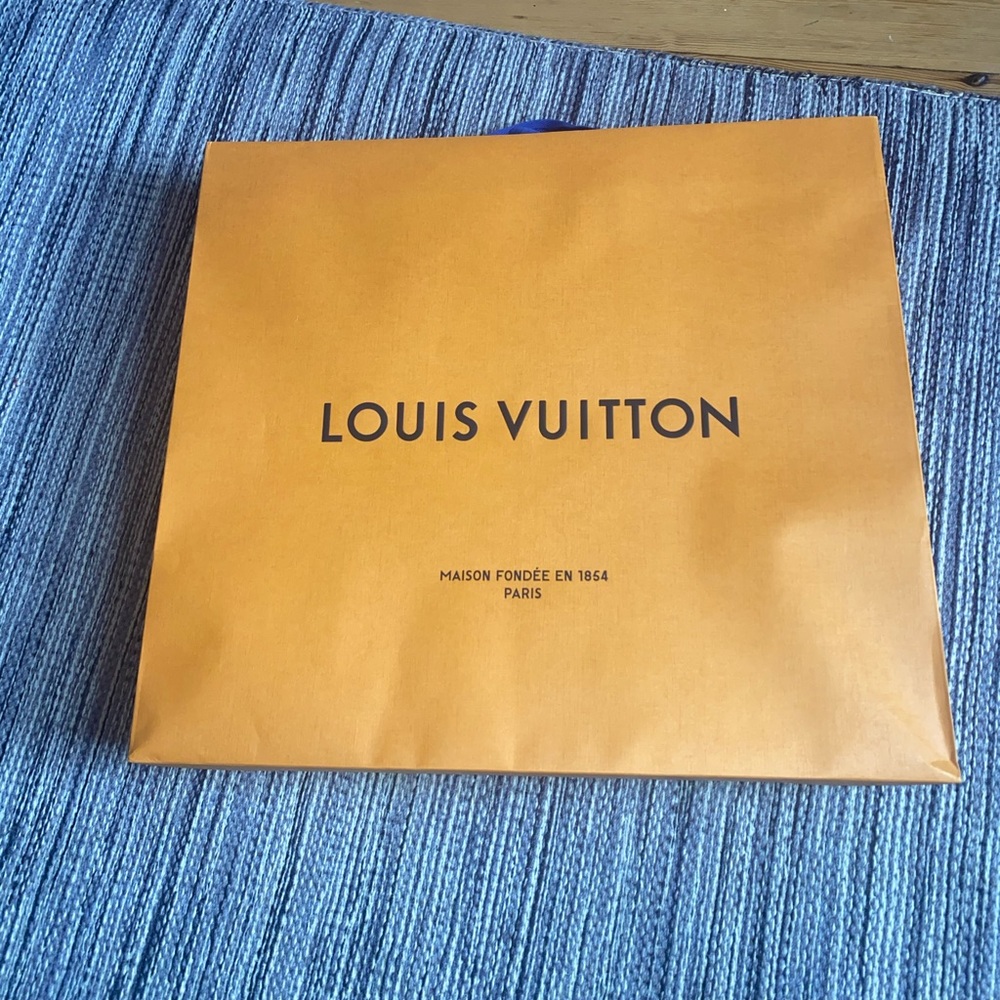 Louis Vuitton Box With Bag